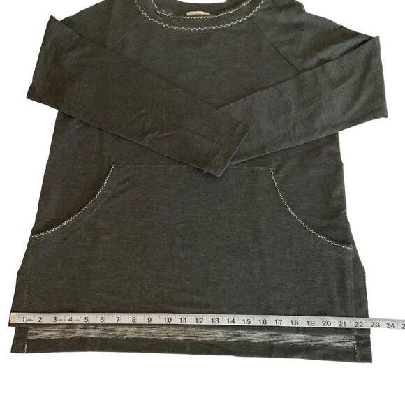 Max Studio Blouse Long Sleeve Dark Grey Kangaroo Pocket Side Slits Small - Picture 16 of 16